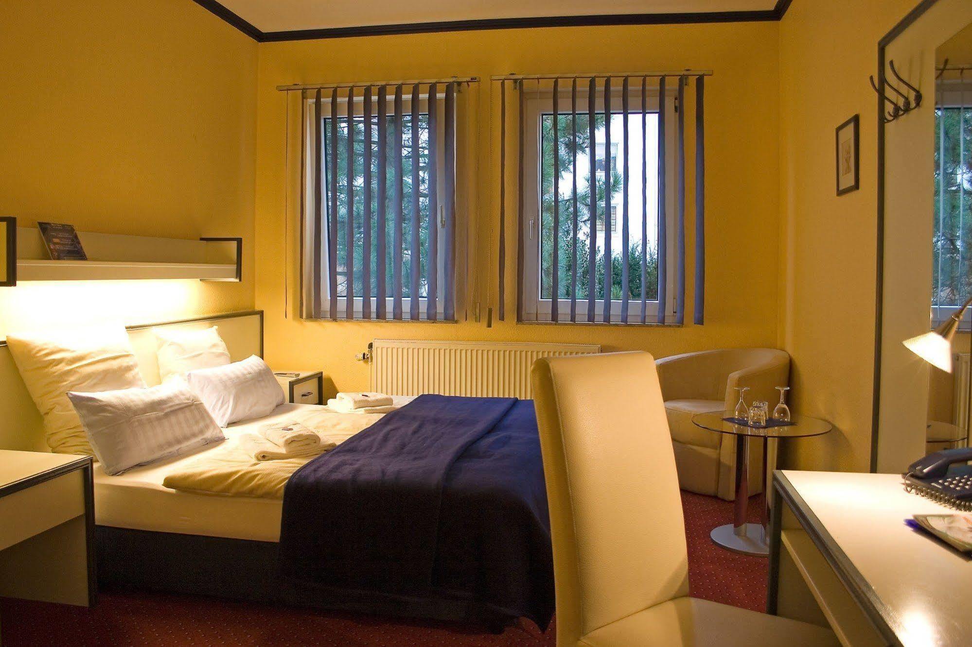 City Hotel Бремерхавен Екстериор снимка