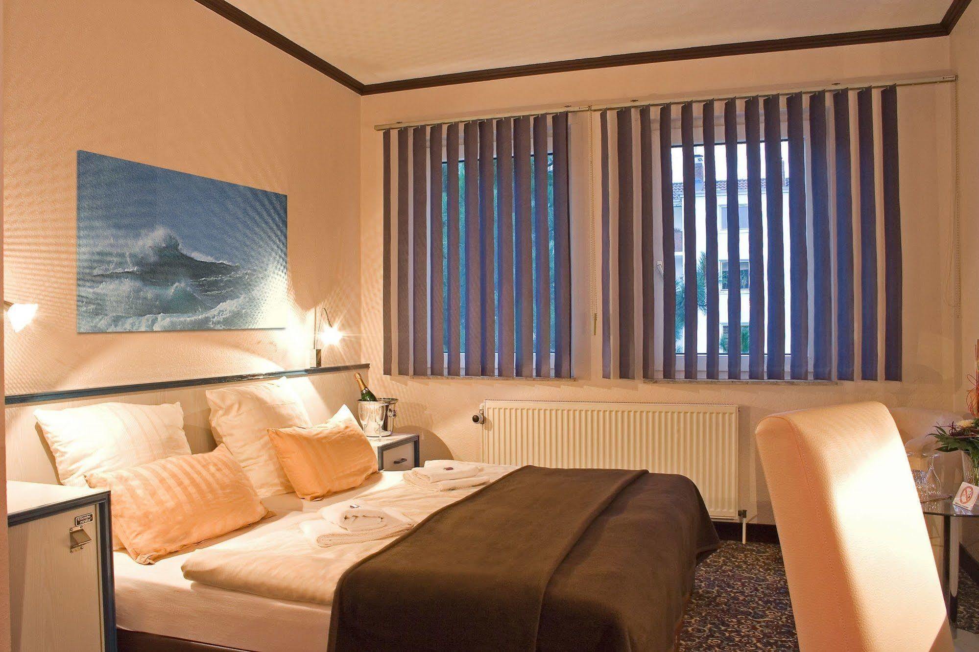 City Hotel Бремерхавен Екстериор снимка